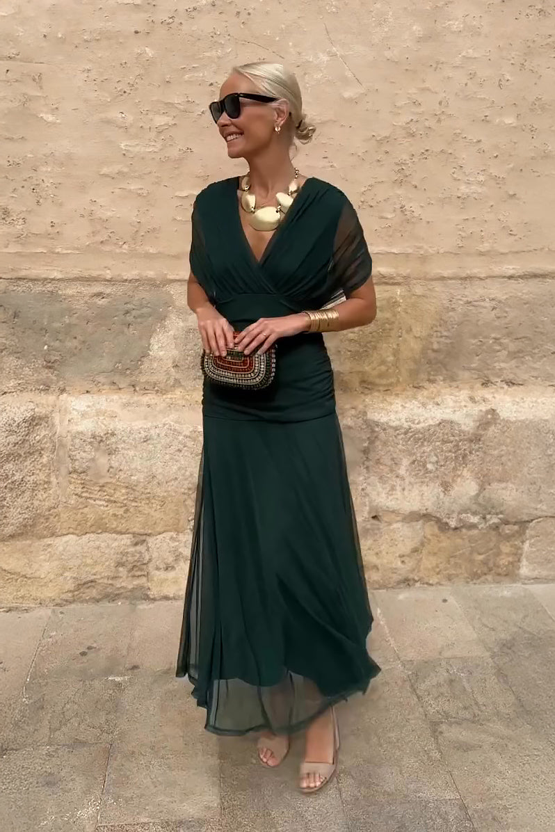 VESTIDO ELEGANTE CON CUELLO EN V