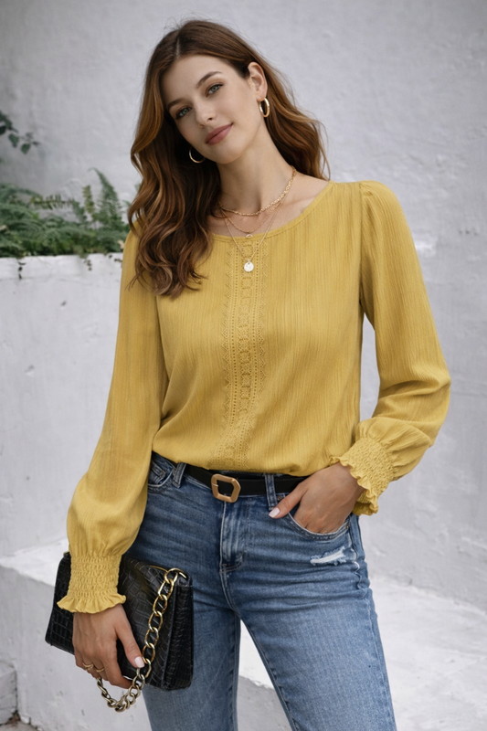 Blusa Clásica con Detalle