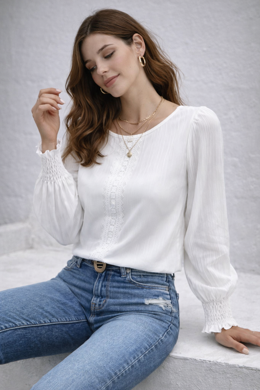 Blusa Clásica con Detalle